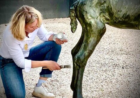 Instructions for the Maintenance of Bronze Statues Brigitte Boss