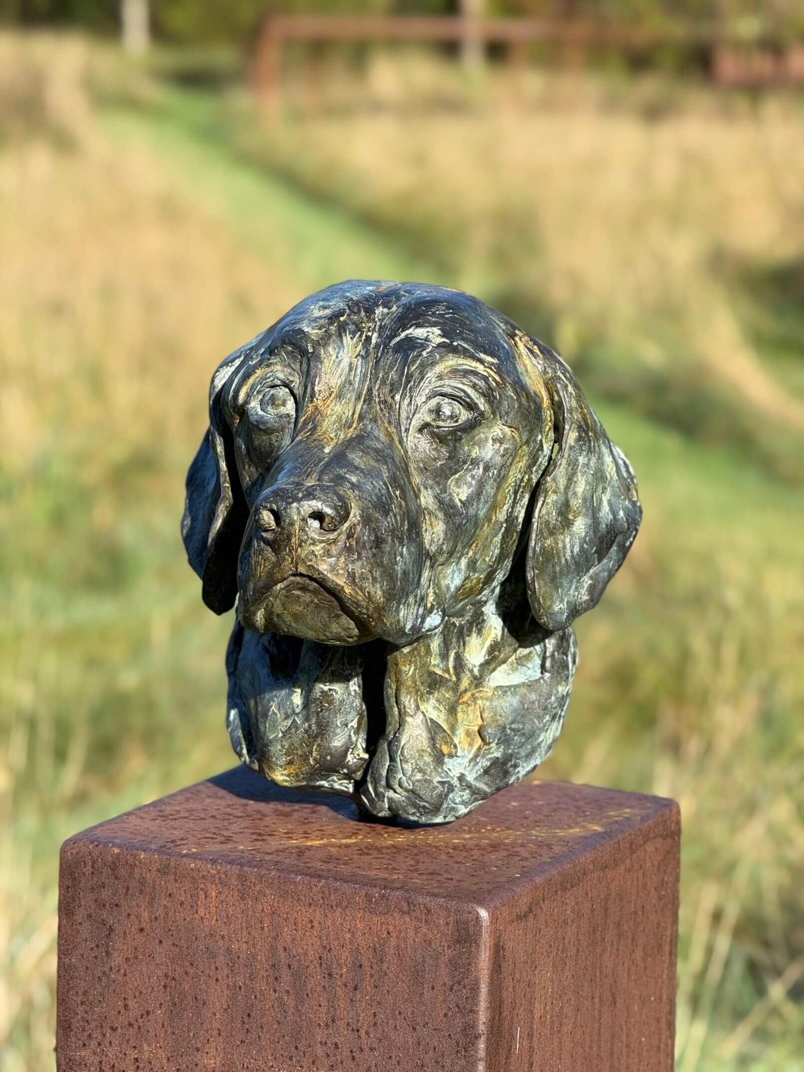 Cabeça de estátua de cachorro Labrador bronze